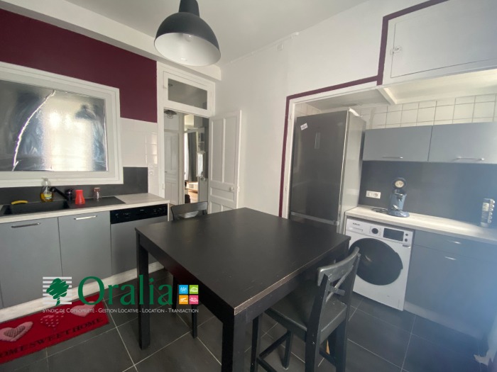 Image 2 sur 9 - Appartement  ·  Location · Grenoble (38000) · 2 pièces · 53m²