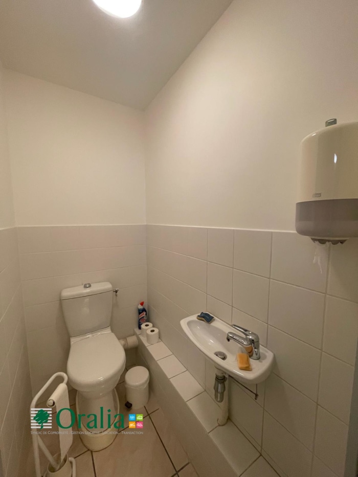 Image 5 sur 5 - Local commercial  ·  Location · Villefranche S/Saone (69400)