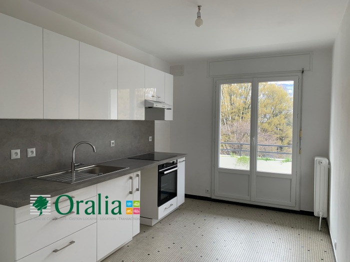 Image 11 sur 19 - Appartement  ·  Location · Grenoble (38100) · 2 pièces · 61m²