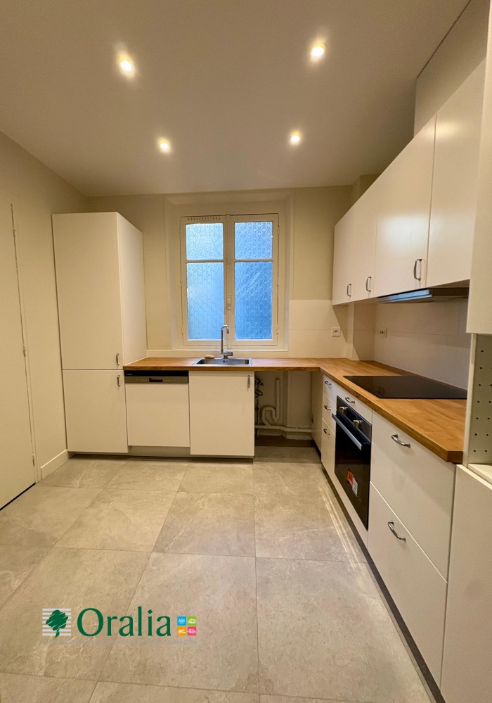 Image 4 sur 11 - Appartement  ·  Location · Paris (75007) · 6 pièces · 145m²