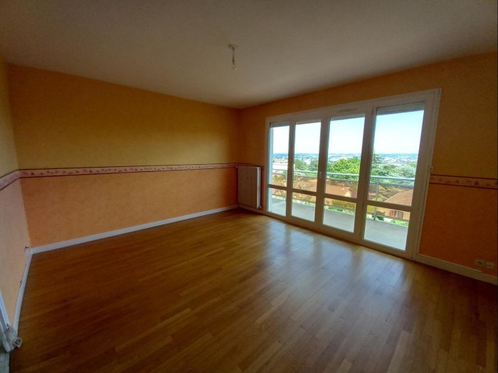 Image 4 sur 12 - Appartement  ·  Location · Gleize (69400) · 4 pièces · 80m²