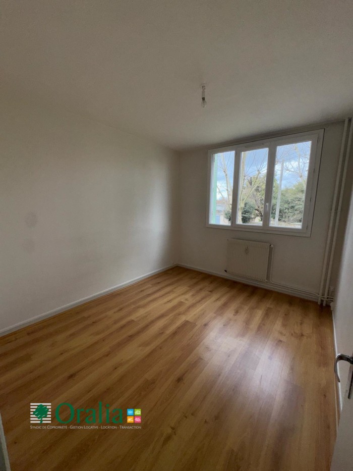 Image 4 sur 7 - Appartement  ·  Location · Villefranche Sur Saone (69400) · 4 pièces · 81m²