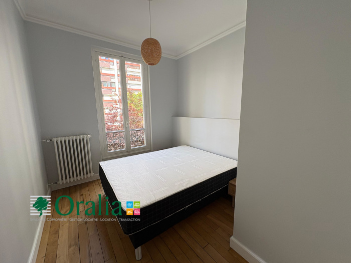 Image 9 sur 11 - Appartement  ·  Location · Paris (75017) · 4 pièces · 79m²