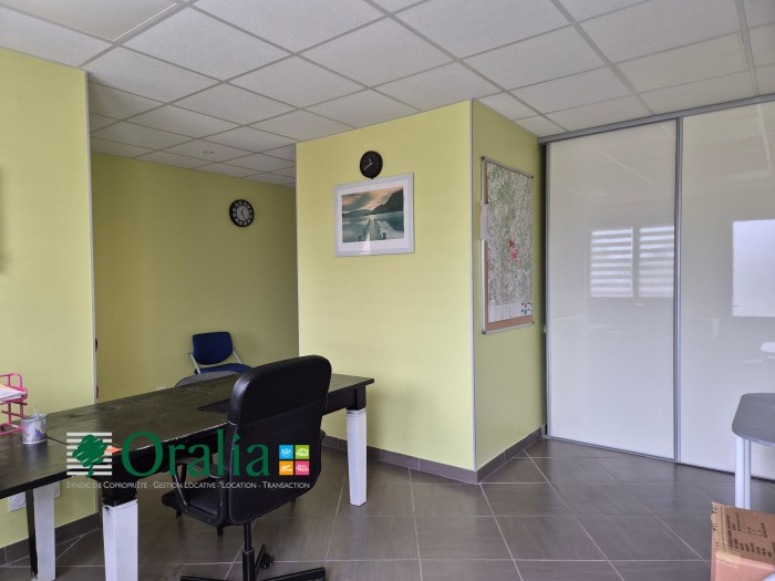 Image 5 sur 18 - Local commercial  ·  Location · Aiserey (21110) · 200m²