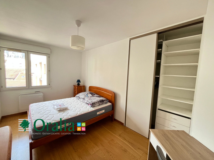 Image 11 sur 15 - Appartement  ·  Location · Grenoble (38000) · 3 pièces · 83m²