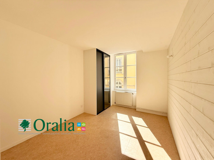 Image 6 sur 11 - Appartement  ·  Location · Tarare (69170) · 4 pièces · 86m²