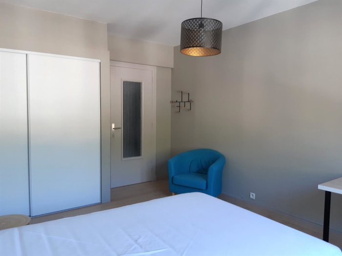 Image 13 sur 18 - Appartement  ·  Location · Grenoble (38000) · 3 pièces · 73m²