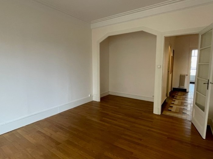 Image 2 sur 12 - Appartement  ·  Location · Grenoble (38000) · 3 pièces · 78m²