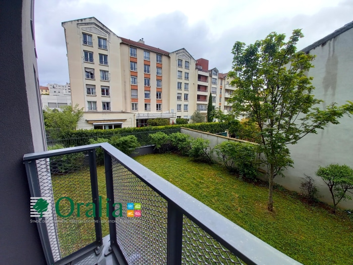 Image 3 sur 13 - Appartement  ·  Location · Lyon (69008) · 3 pièces · 64m²