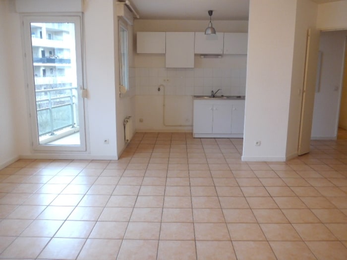 Image 3 sur 7 - Appartement  ·  Location · Villeurbanne (69100) · 2 pièces · 48m²