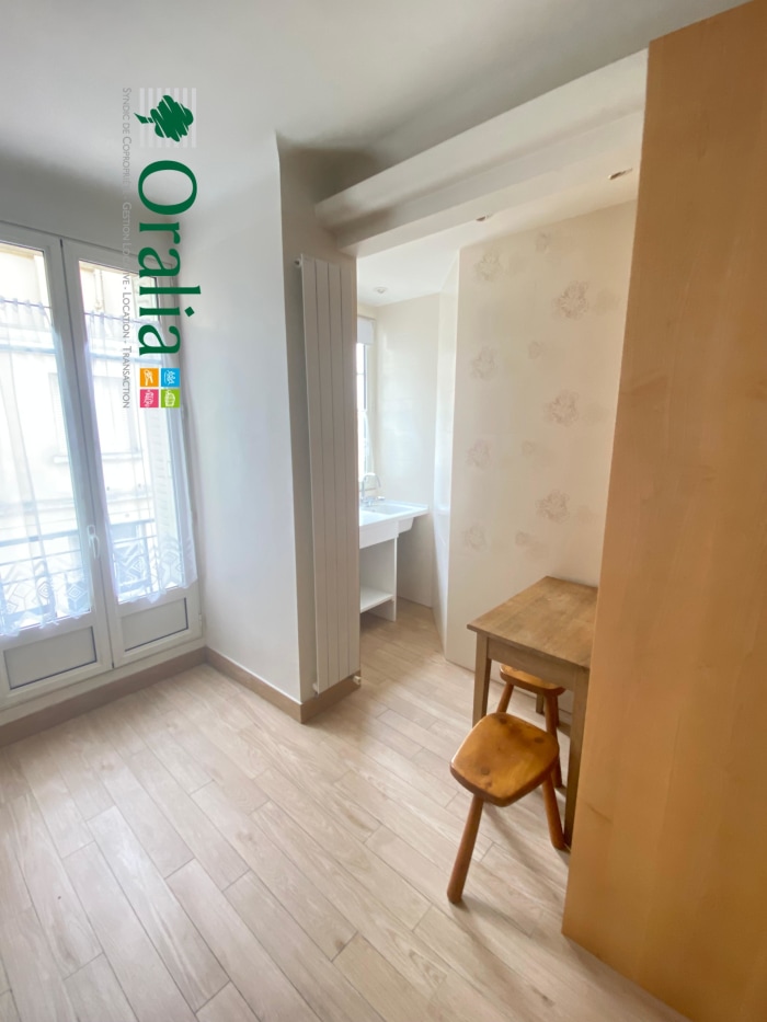 Image 4 sur 12 - Appartement  ·  Location · Paris (75007) · 1 pièce · 21m²