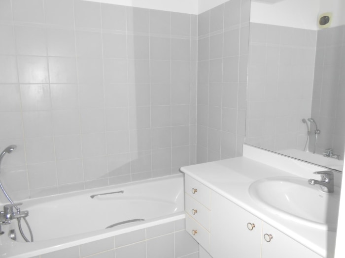 Image 7 sur 8 - Appartement  ·  Location · Lyon (69003) · 2 pièces · 54m²