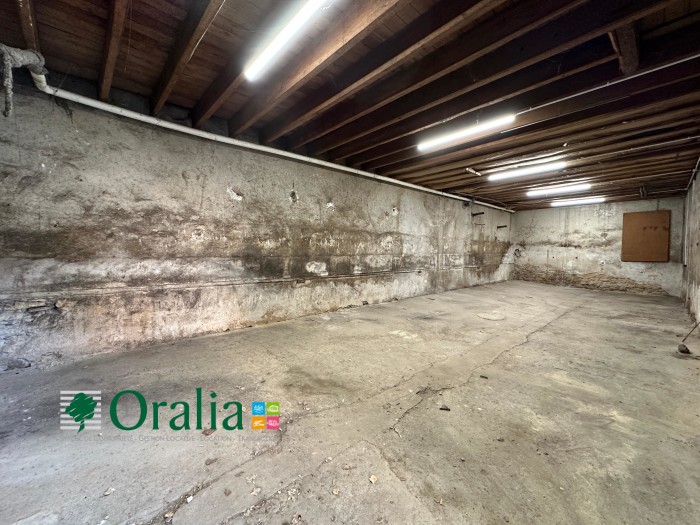 Image 4 sur 9 - Local commercial  ·  Location · Gleize (69400) · 100m²