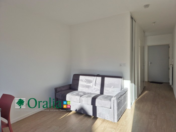 Image 2 sur 13 - Appartement  ·  Location · Dijon (21000) · 1 pièce · 24m²