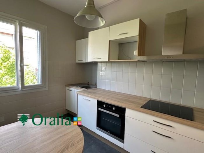 Image 6 sur 13 - Appartement  ·  Location · Grenoble (38000) · 2 pièces · 48m²