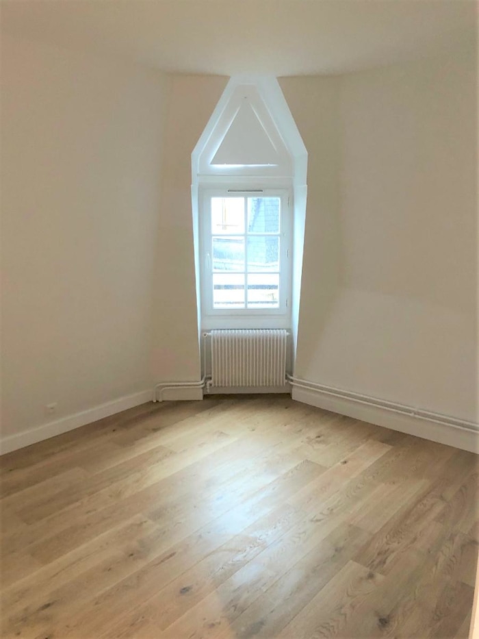 Image 4 sur 8 - Appartement  ·  Location · Paris (75005) · 3 pièces · 58m²