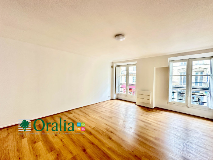 Image 1 sur 11 - Appartement  ·  Location · Bordeaux (33000) · 3 pièces · 70m²