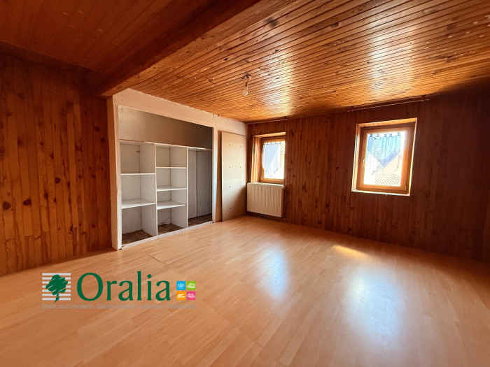 Image 11 sur 12 - Appartement  ·  Location · Savigny (69210) · 3 pièces · 125m²