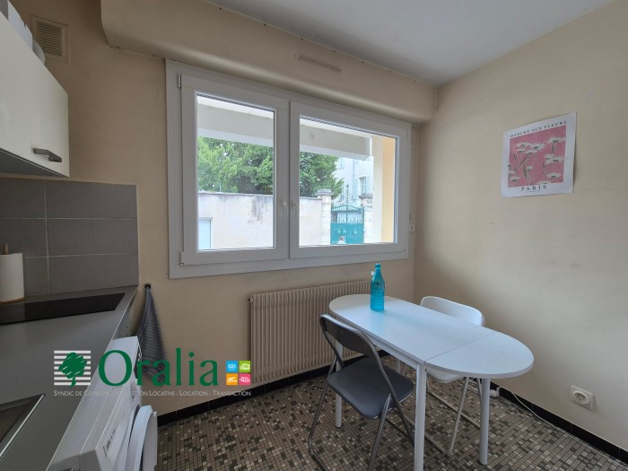 Image 7 sur 10 - Appartement  ·  Location · Dijon (21000) · 1 pièce · 38m²