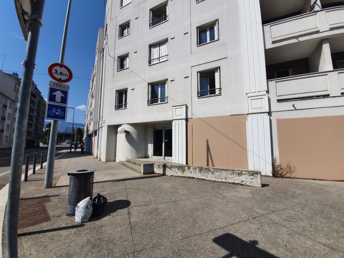 Image 6 sur 7 - Appartement  ·  Location · Grenoble (38000) · 1 pièce · 22m²