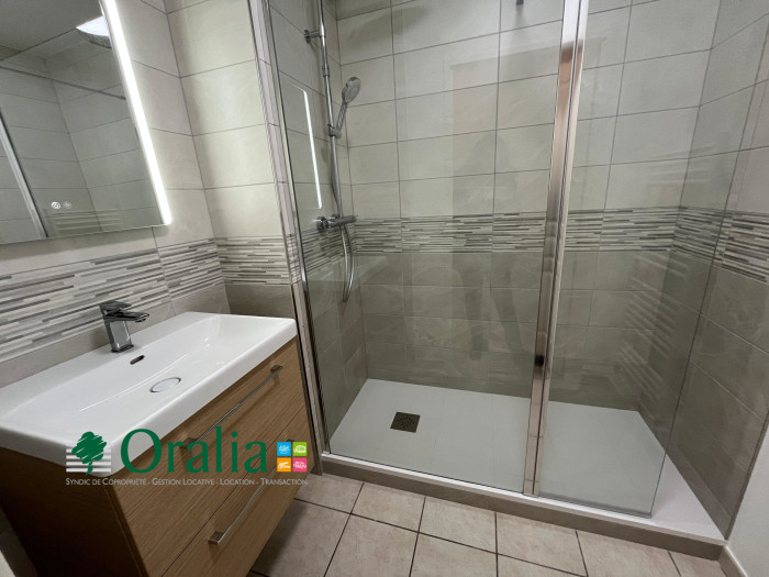 Image 6 sur 10 - Appartement  ·  Location · Dijon (21000) · 2 pièces · 46m²