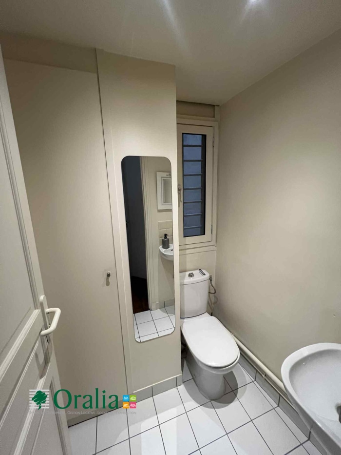 Image 18 sur 19 - Appartement  ·  Location · Paris (75005) · 2 pièces · 46m²