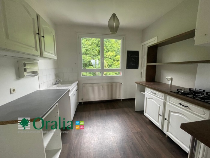 Image 4 sur 8 - Appartement  ·  Location · Jassans (01480) · 4 pièces · 84m²