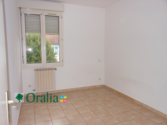 Image 3 sur 9 - Appartement  ·  Location · Caluire Et Cuire (69300) · 6 pièces · 147m²