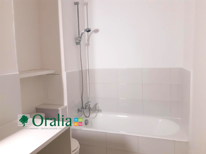 Image 6 sur 8 - Appartement  ·  Location · Grenoble (38000) · 1 pièce · 33m²
