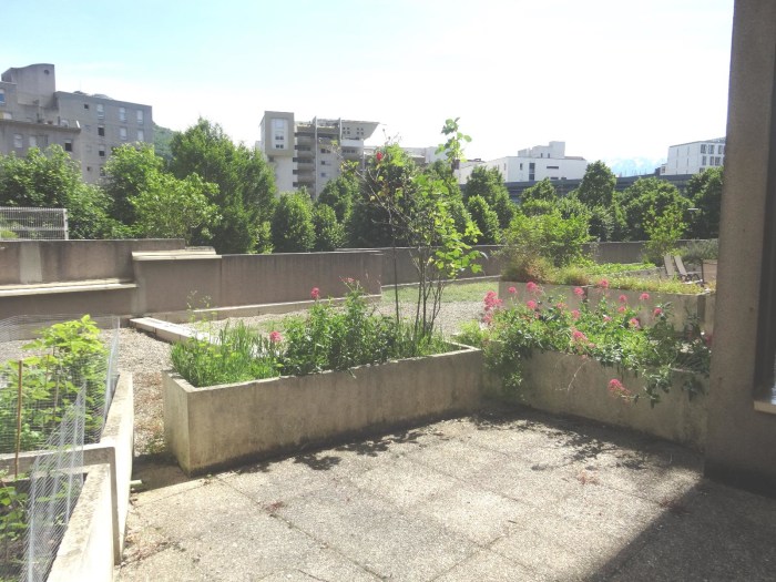 Image 1 sur 9 - Appartement  ·  Location · Grenoble (38000) · 1 pièce · 32m²