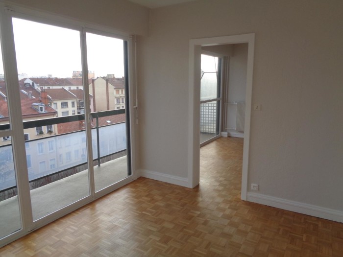 Image 1 sur 10 - Appartement  ·  Location · Lyon (69003) · 3 pièces · 66m²