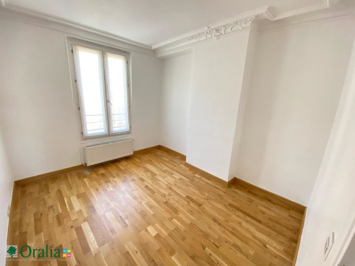 Image 5 sur 10 - Appartement  ·  Location · Paris (75017) · 4 pièces · 82m²