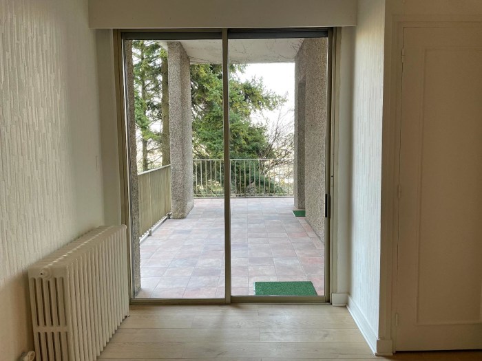 Image 2 sur 11 - Appartement  ·  Location · Ste-Foy-Les-Lyon (69110) · 2 pièces · 52m²