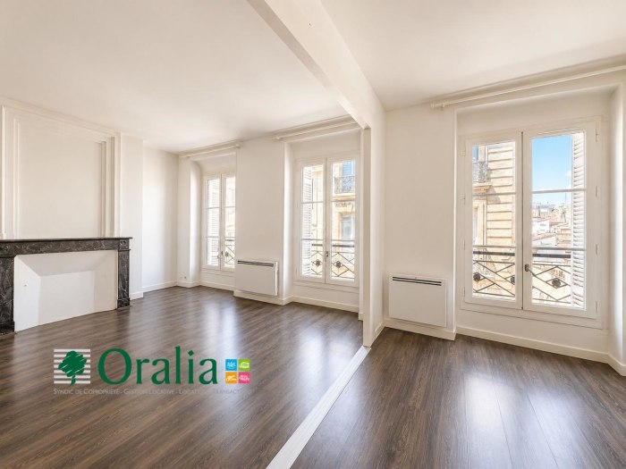 Image 1 sur 16 - Appartement  ·  Location · Bordeaux (33000) · 1 pièce · 35m²