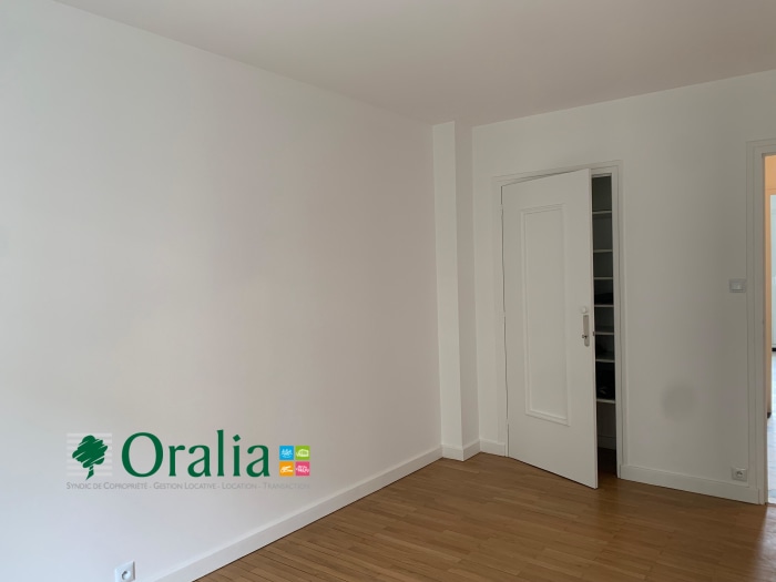 Image 8 sur 19 - Appartement  ·  Location · Grenoble (38100) · 2 pièces · 61m²
