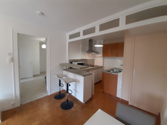 Image 6 sur 9 - Appartement  ·  Location · Grenoble (38000) · 2 pièces · 40m²