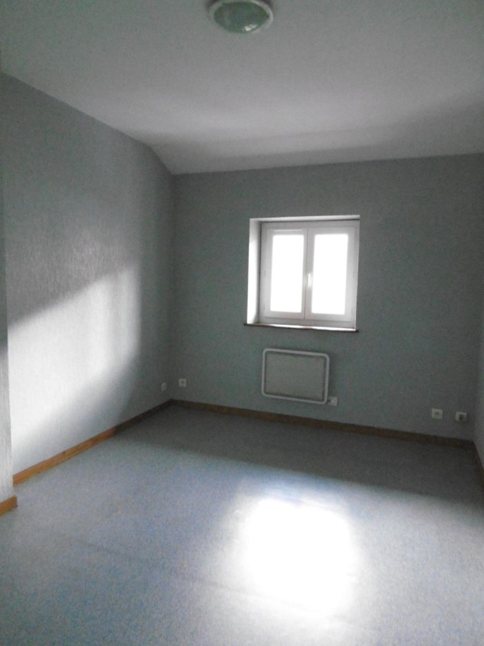 Image 5 sur 6 - Maison  ·  Location · Saint Romain De Popey (69490) · 3 pièces · 59m²