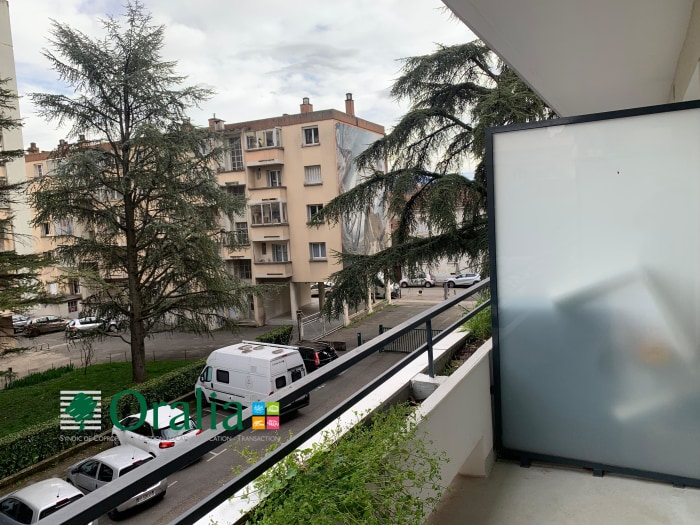 Image 9 sur 19 - Appartement  ·  Location · Grenoble (38100) · 2 pièces · 61m²