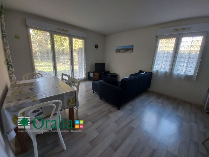 Image 1 sur 10 - Appartement  ·  Location · Merignac (33700) · 2 pièces · 47m²
