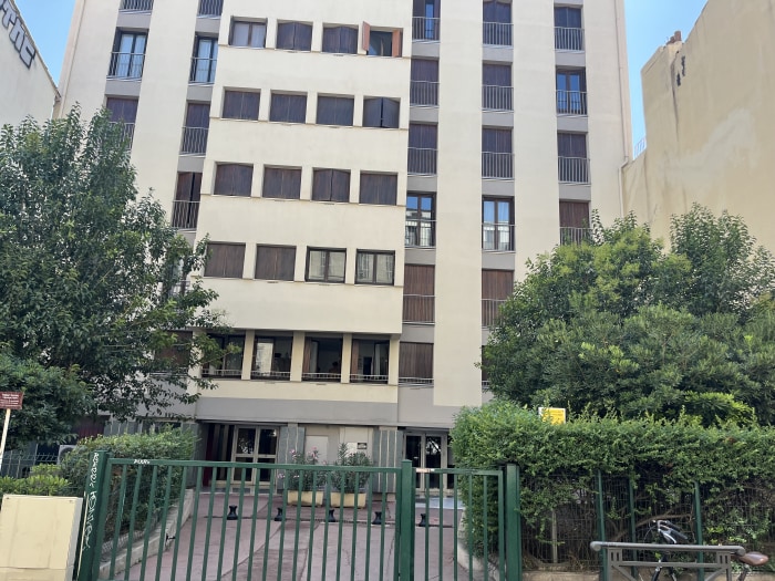 Image 8 sur 9 - Appartement  ·  Location · Marseille (13006) · 1 pièce · 19m²