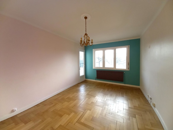 Image 3 sur 14 - Appartement  ·  Location · Caluire (69300) · 2 pièces · 63m²