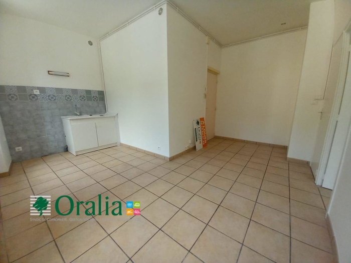 Image 1 sur 9 - Appartement  ·  Location · L'arbresle (69210) · 1 pièce · 27m²