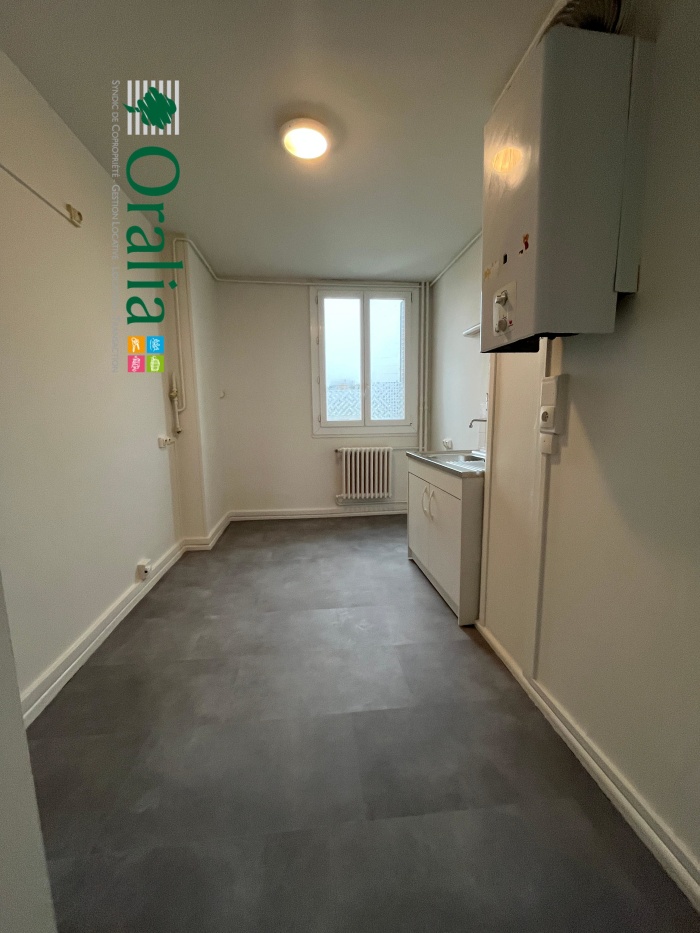 Image 7 sur 10 - Appartement  ·  Location · La Mulatiere (69350) · 3 pièces · 64m²