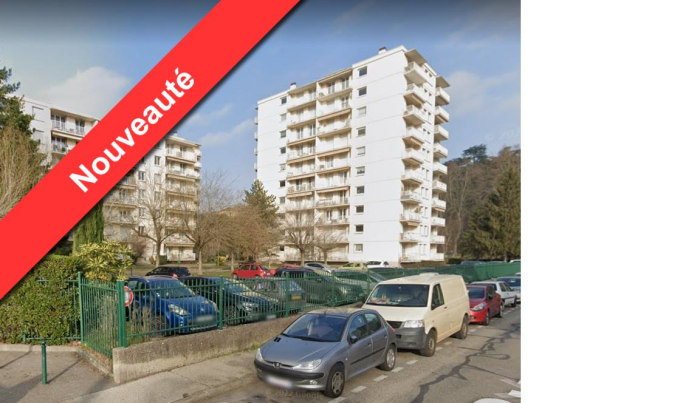 Image 1 sur 1 - Parking  ·  Location · Oullins (69600)
