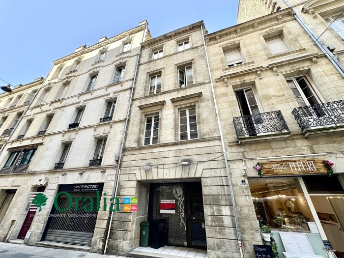 Image 15 sur 17 - Appartement  ·  Location · Bordeaux (33000) · 2 pièces · 46m²