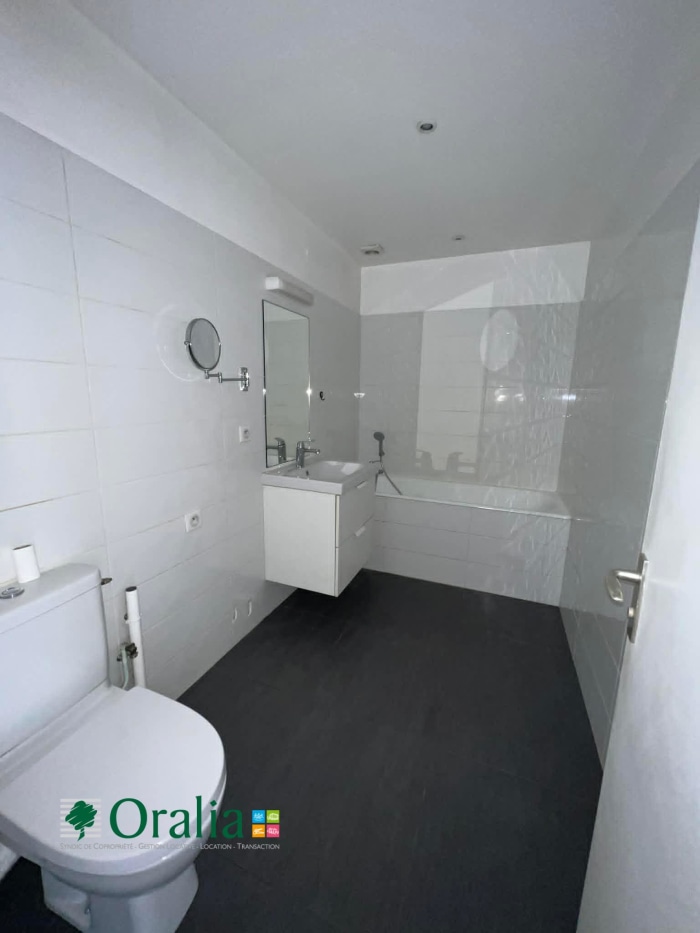 Image 7 sur 13 - Appartement  ·  Location · Paris (75004) · 2 pièces · 45m²