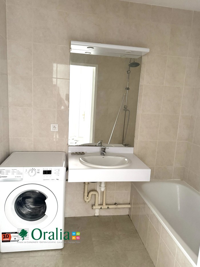 Image 8 sur 10 - Appartement  ·  Location · Lyon (69008) · 2 pièces · 50m²