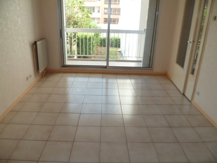 Image 2 sur 6 - Appartement  ·  Location · Villeurbanne (69100) · 1 pièce · 39m²