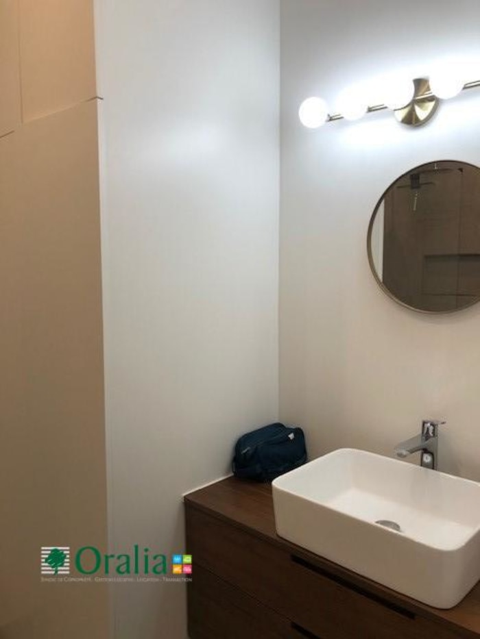 Image 6 sur 11 - Appartement  ·  Location · Paris (75017) · 4 pièces · 79m²