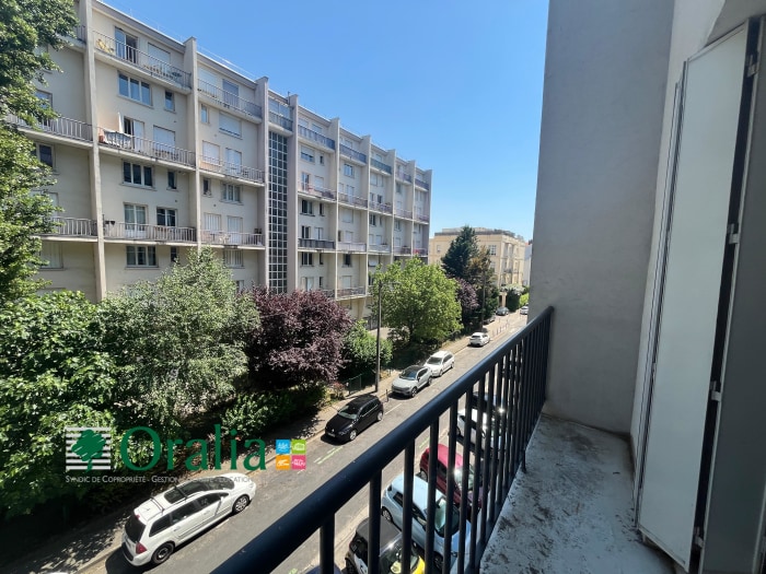 Image 8 sur 9 - Appartement  ·  Location · Grenoble (38100) · 3 pièces · 53m²